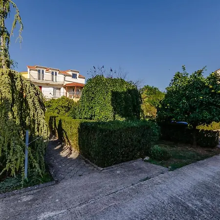 Apartment Benzon *