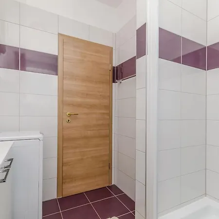 Apartment Benzon Kastela